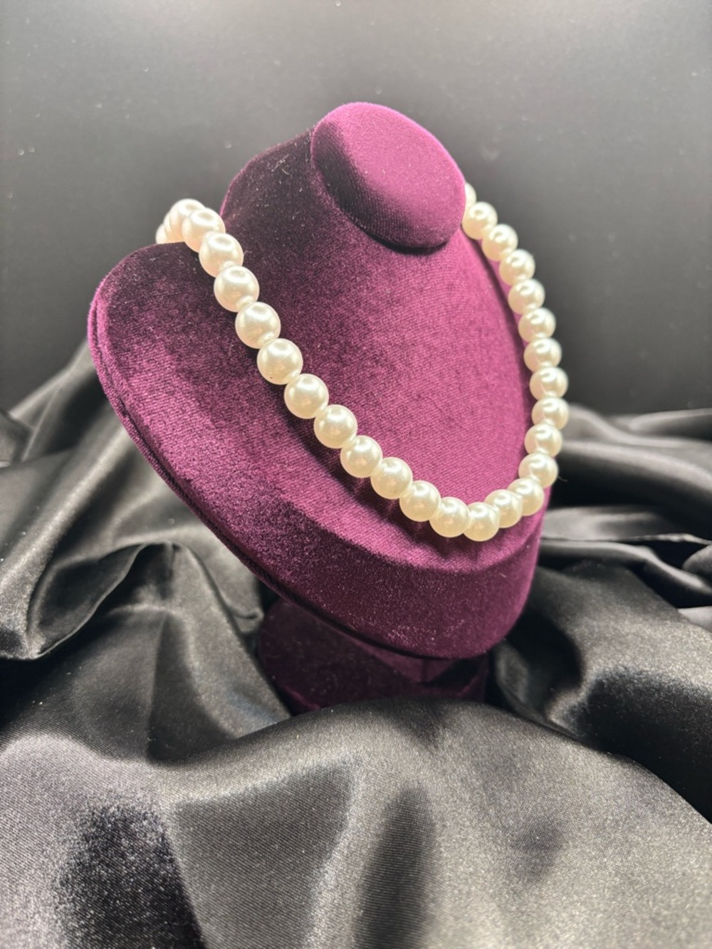 Parisian Style Pearl Chain Necklace Toggle Clasp 18” Minimalist Chic - Picture 2 of 7